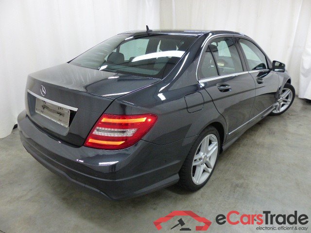 Mercedes C 200CDi BE 100kw AMG Avantgarde Aut. Xenon Navi Leder PDC #2