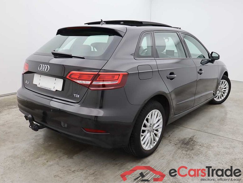 Audi A3 SB 1.6 TDi Aut. Pano Xenon Navi Klima PDC ... #3