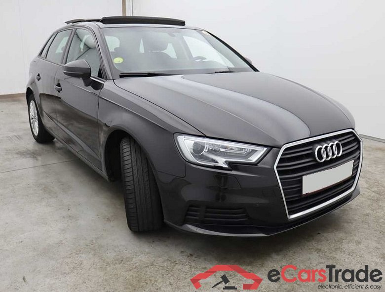 Audi A3 SB 1.6 TDi Aut. Pano Xenon Navi Klima PDC ... #2