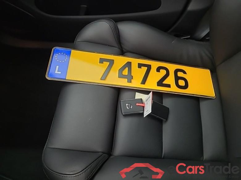 VOLVO XC60 - 2017 2.0 T8 320 Twin Engine AWD R-Design Gear. 5d WLTP Co2 67gr #4