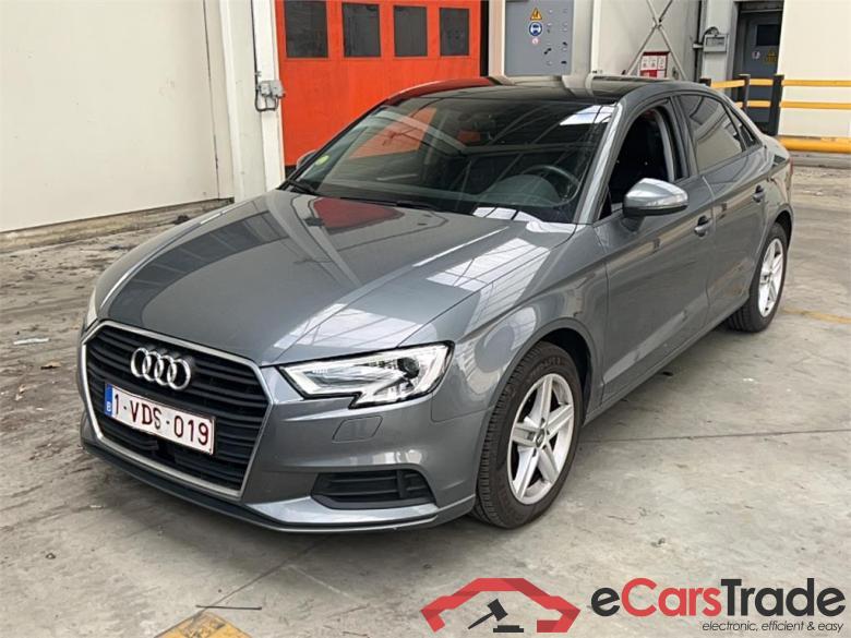 AUDI A3 SEDAN DIESEL 1.6 tdi Business #1