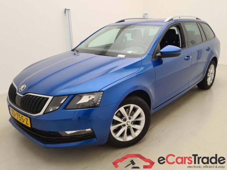 SKODA Octavia Combi 1.0 TSI Greentech Ambition Bus #1