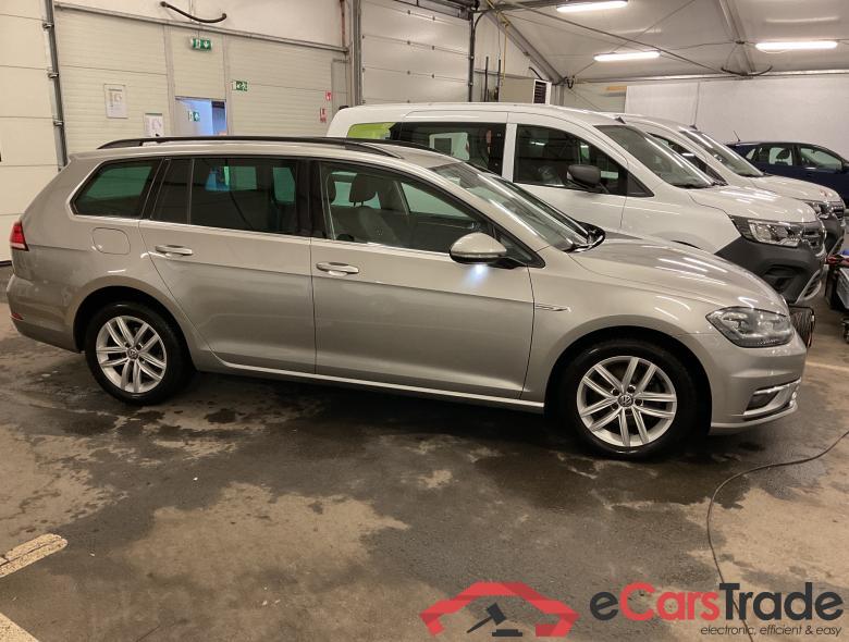 Volkswagen Golf 1.4 TGi 110Hp Highline LED-Xenon Navi Sport-Leather-Alcantara Klima PDC ... #3