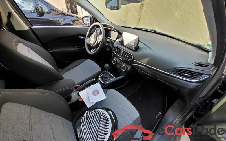 Fiat  Tipo Kombi 1.0 T3 Cross #3