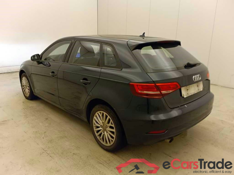 AUDI A3 SB 1.6 TDi Aut. LED-Xenon Navi Klima PDC ... #4