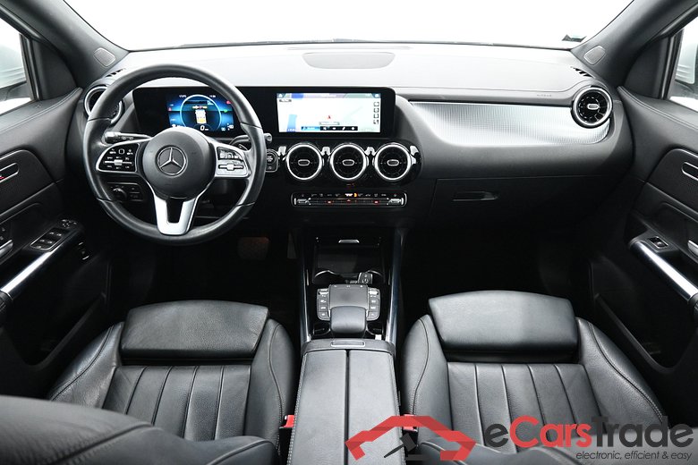 Mercedes GLA 200 d Aut. Widescreen LED Navi Sport-Leather Camera Klima PDC ... #6