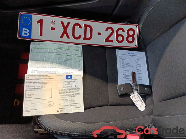 Volvo XC40 D3 Geartronic Momentum Pro 5d #4