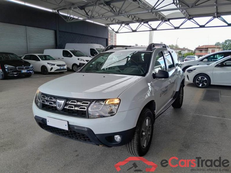 Dacia 2 DACIA DUSTER / 2013 / 5P / FUORISTRADA 1.5 DCI 110CV SeS E6 4X4 LAUREATE N1