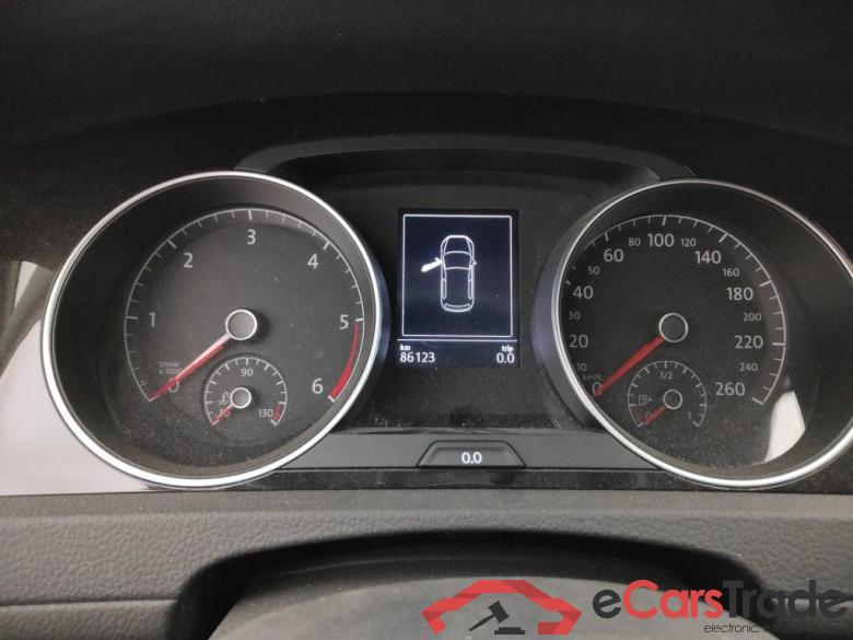 Volkswagen Golf VII 1.6 TDi IQ.Drive 5d #6