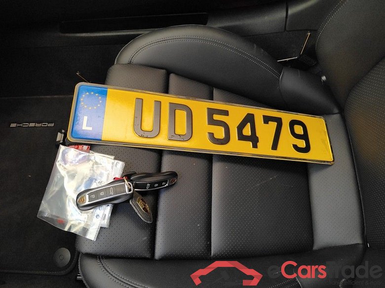 *PORSCHE 911 CARRERA 4 - 2019 3.0 Turbo 385 Coupé 2d #4