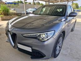 AlfaRomeo 32 ALFA ROMEO STELVIO / 2017 / 5P / SUV 2.2 TURBO DIESEL 160CV AT8 RWD BUSINESS