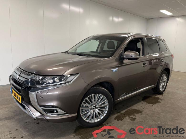 MITSUBISHI OUTLANDER 2.4 PHEV Intense+ #1