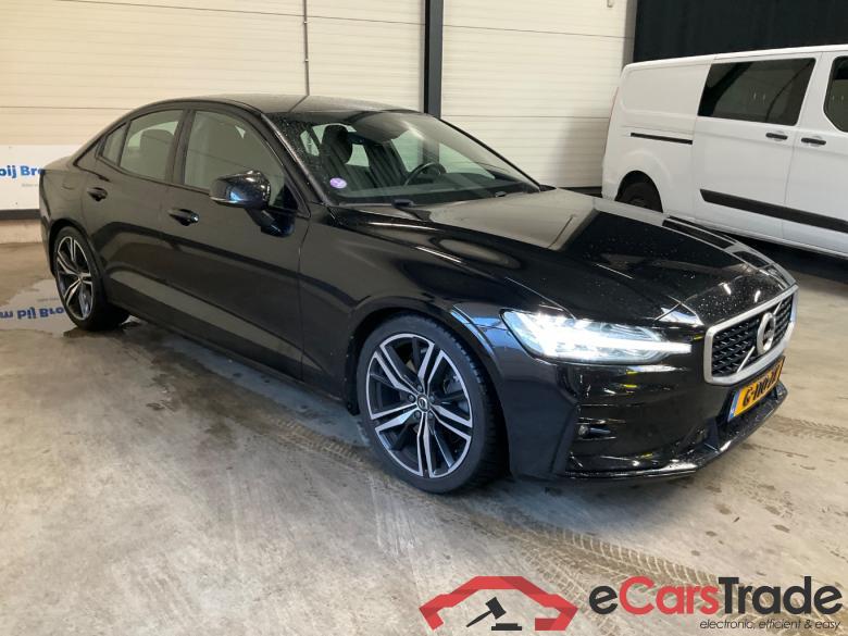VOLVO S60 2.0 T5 Intro Edition #2