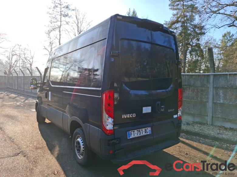 Iveco 2.3 35S16 V11 H2 3520 IVECO Daily / 2019 / 4P / Fourgon tôlé 2.3 35S16 V11 H2 3520 #2