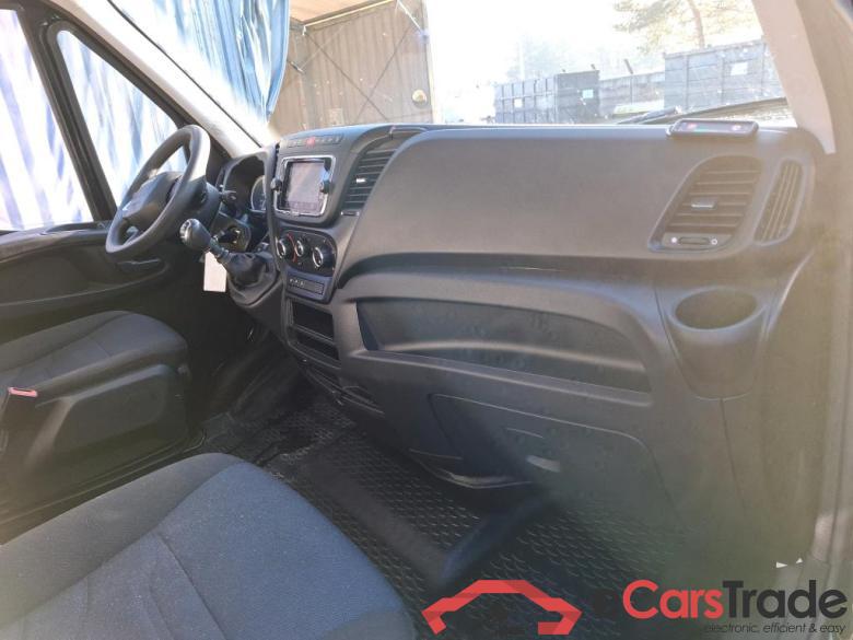 Iveco 2.3 35S16 V11 H2 3520 IVECO Daily / 2019 / 4P / Fourgon tôlé 2.3 35S16 V11 H2 3520 #5