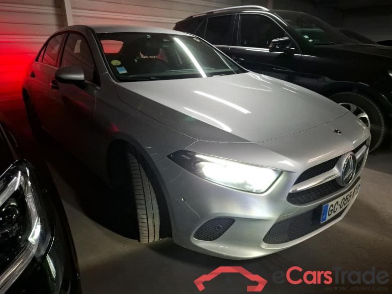 Mercedes A 180 d Business Line 8G-DCT MERCEDES-BENZ Classe A Berline / 2018 / 4P / Berline A 180 d Business Line 8G-DCT #4