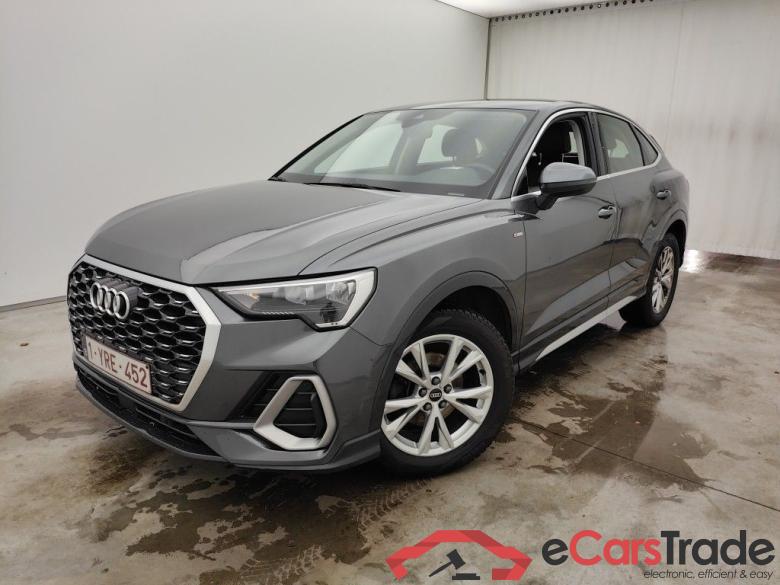 Audi Q3 Sportback 35 TDI S tronic S Line 5d #4