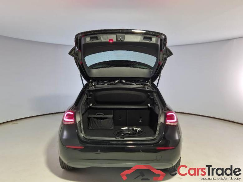 Mercedes 250E MERCEDES-BENZ CLASSE A / 2018 / 5P / BERLINA A 250 E EQ-POWER BUSINESS EXTRA #5