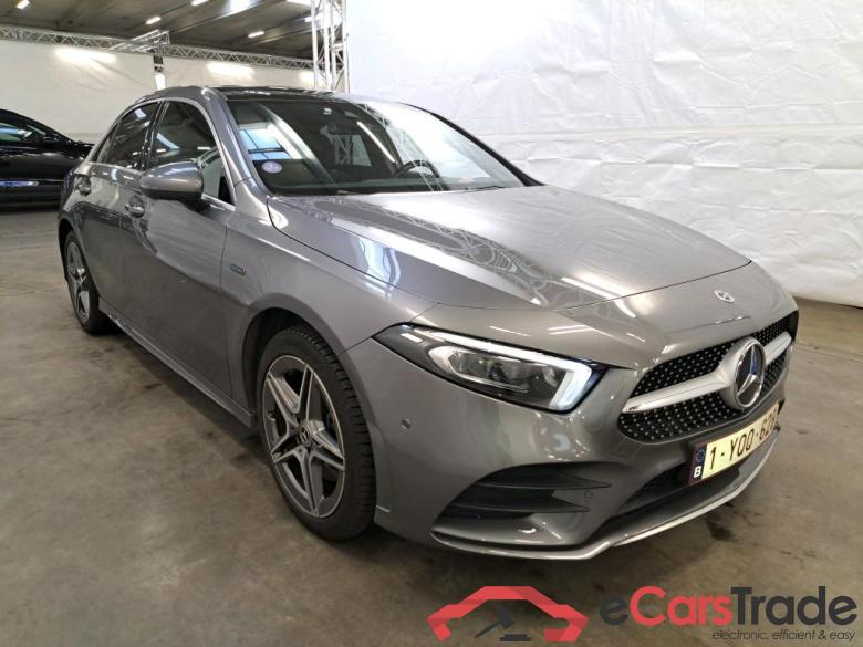 MERCEDES-BENZ A-CLASS LIMOUSINE 1.3 A 250 E BUSINESS SOLUTION DCT Business Solution AMG #3