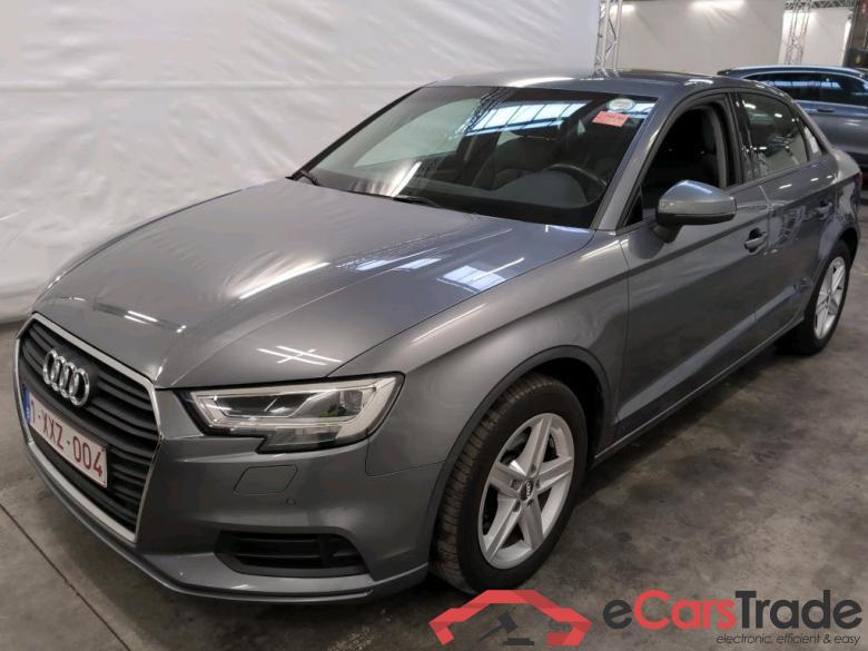 AUDI A3 1.6 TDI 30 85KW Platinum #2