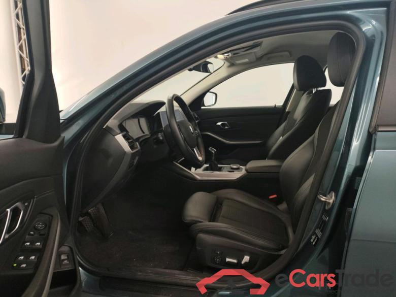 BMW 3 SERIES TOURING 2.0 318D (110KW) TOURING Mirror Comfort Model Advantage Business #6