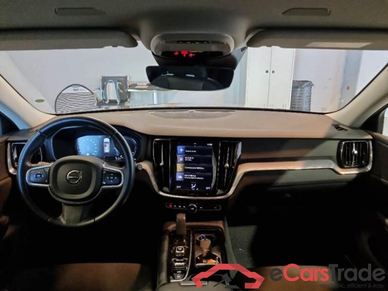 Volvo 75 VOLVO V60 / 2019 / 5P / STATION WAGON T6 PLUG-IN AWD AUTOM.INSCR.EXPR. #3