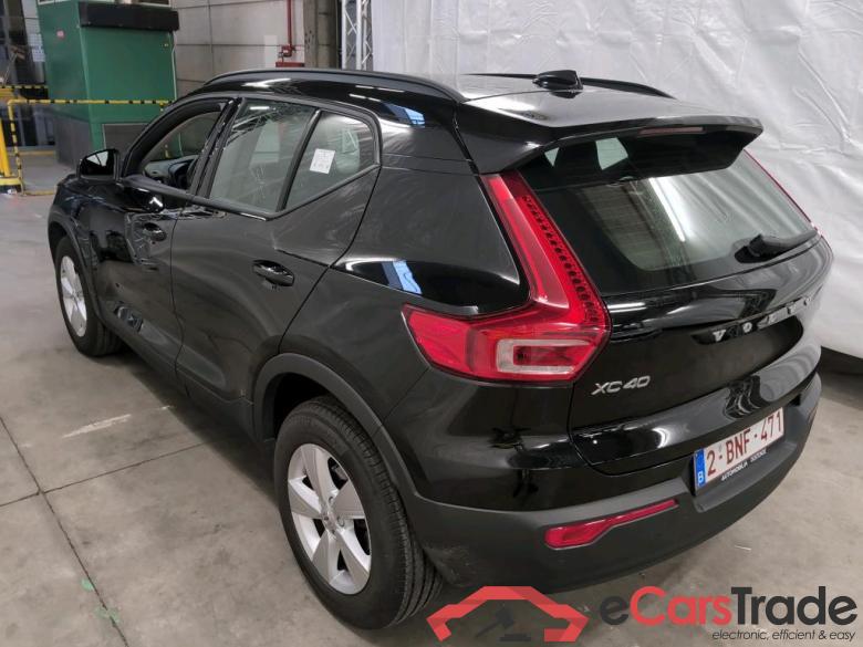 VOLVO XC40 1.5 T2 MOMENTUM CORE #4