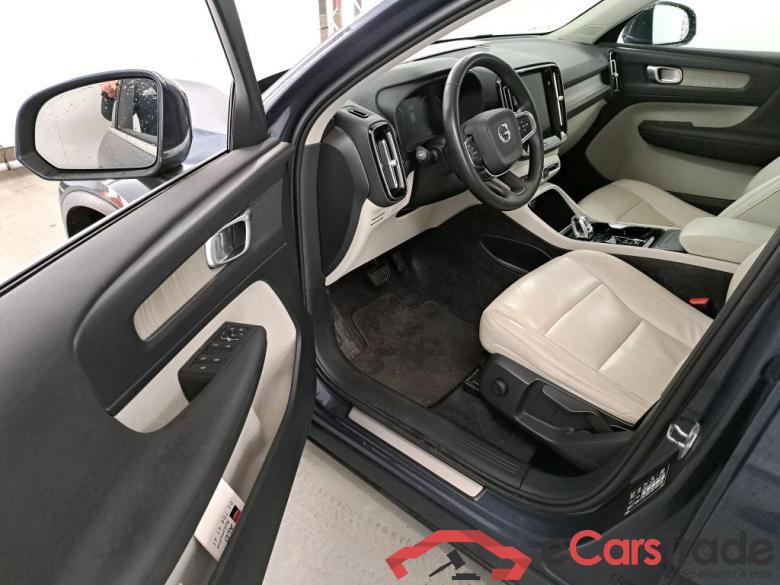 VOLVO XC40 DIESEL 2.0 D3 Inscription Geartronic Winter Versatility Pro Park Assist #6