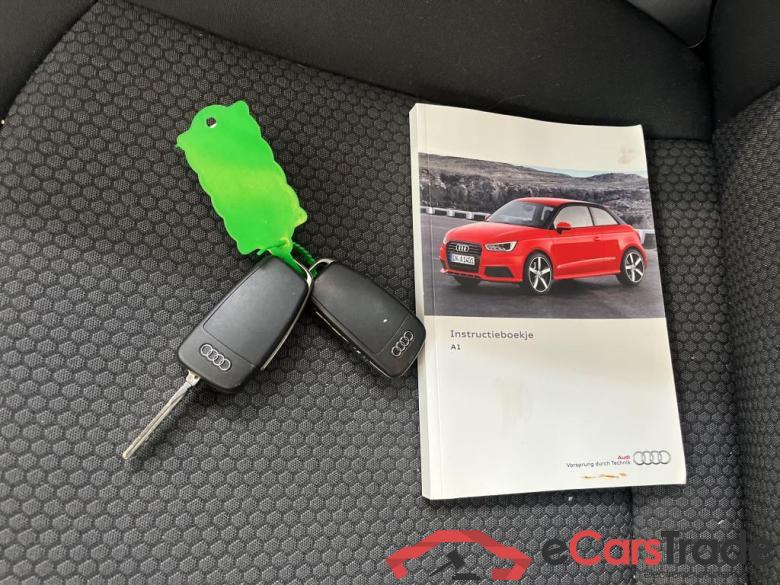 Audi A1 Sportback 1.0 TFSI 5d #4