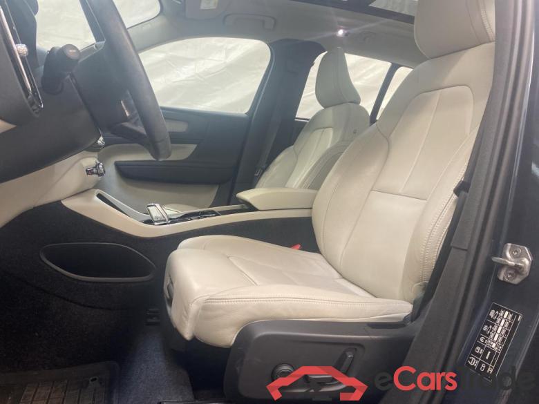 VOLVO XC40 1.5 T5 PHEV Inscription Intellisafe Pro Versatility Lounge Light Luxury Seat #5