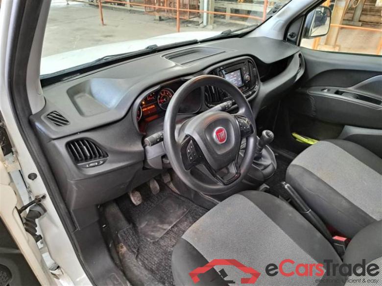 Fiat 16 FIAT DOBLÒ CARGO / 2014 / 3P / VETT. FURGONATA CH1 EASY 1.3 MJET 95CV E6D SeS #3