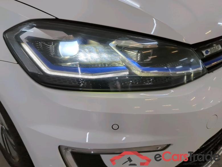 VOLKSWAGEN e-Golf  #4