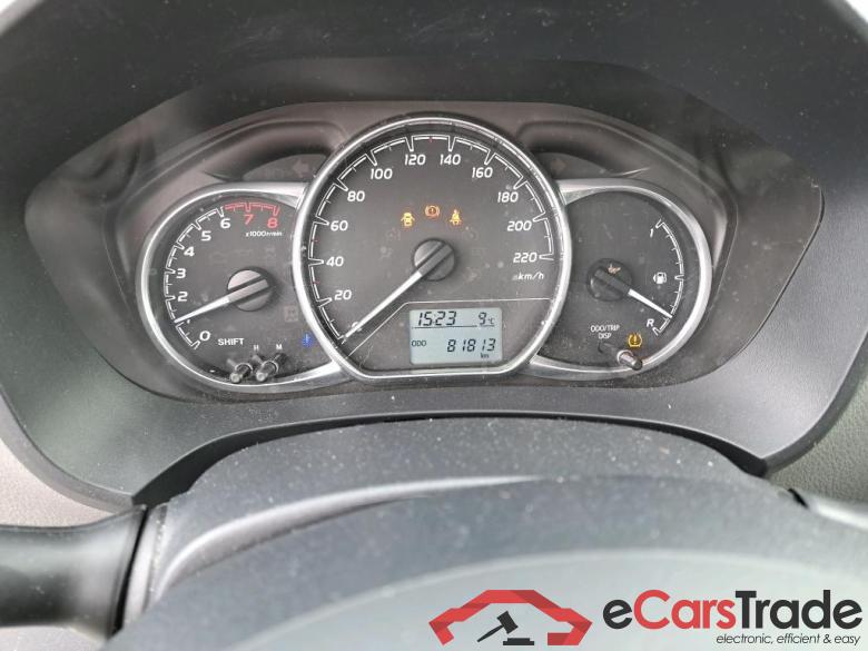 Toyota 110 VVT-i Dynamic Business TOYOTA Yaris 5p Berline 110 VVT-i Dynamic Business #6