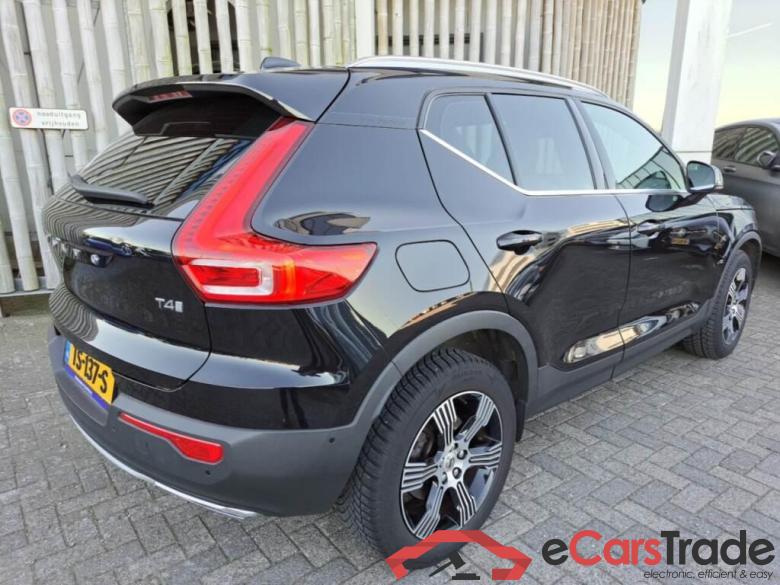 VOLVO XC40 2.0 T #2