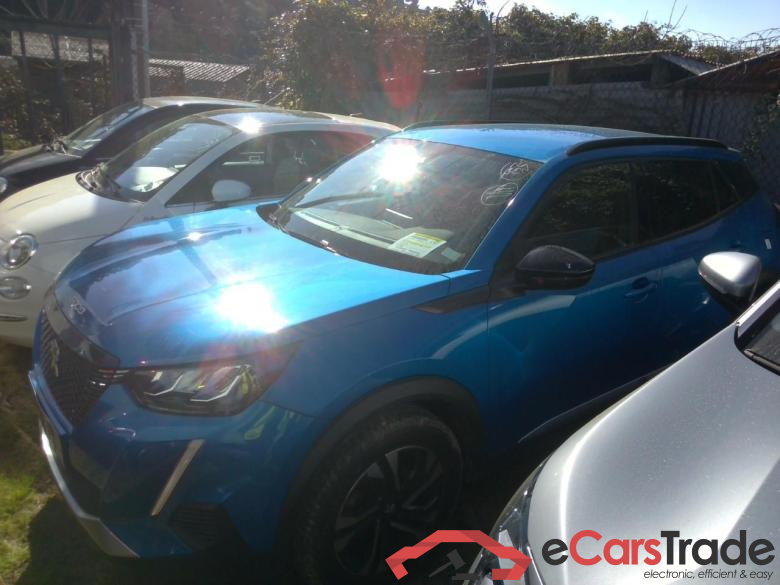 PEUGEOT 2008  PureTech 130 S&S EAT8 Allure