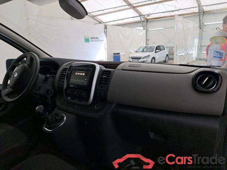Renault FG GCFL1H1 1000 dCi95 Stop&Start E6 RENAULT Trafic VU 4p Fourgon FG GCFL1H1 1000 dCi95 Stop&Start E6 #5