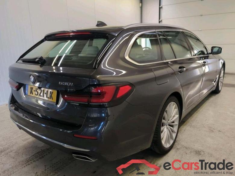 BMW 5-serie Touring 530i High Ex. Ed. #2