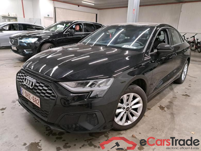 AUDI - AUD A3 BERLINE 30 TDi 116PK Attraction Pack Business & Rear Park Sensors