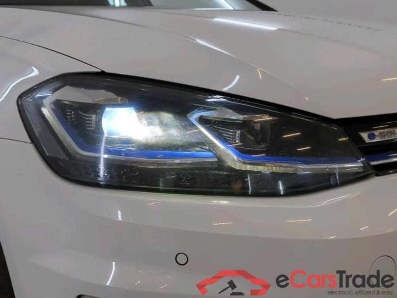 VOLKSWAGEN e-Golf  #4