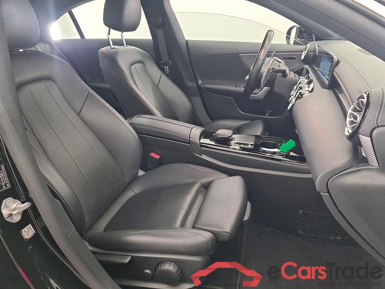 Mercedes CLA '19 Mercedes-Benz CLA 200 DCT Bus. Solution Progressive 4d #3