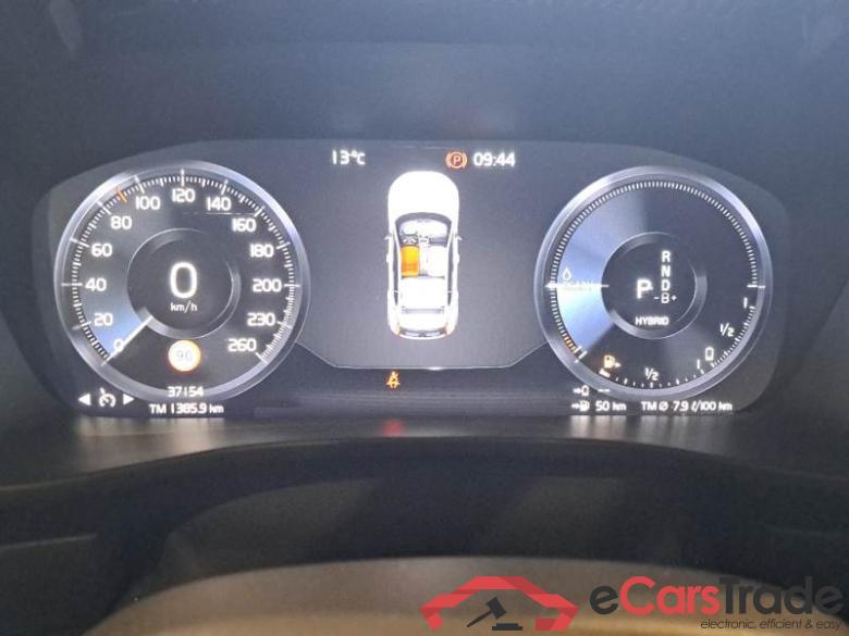 Volvo 11 VOLVO XC40 / 2021 / 5P / SUV T4 RECHARGE PLUG-IN AUTO CORE #6