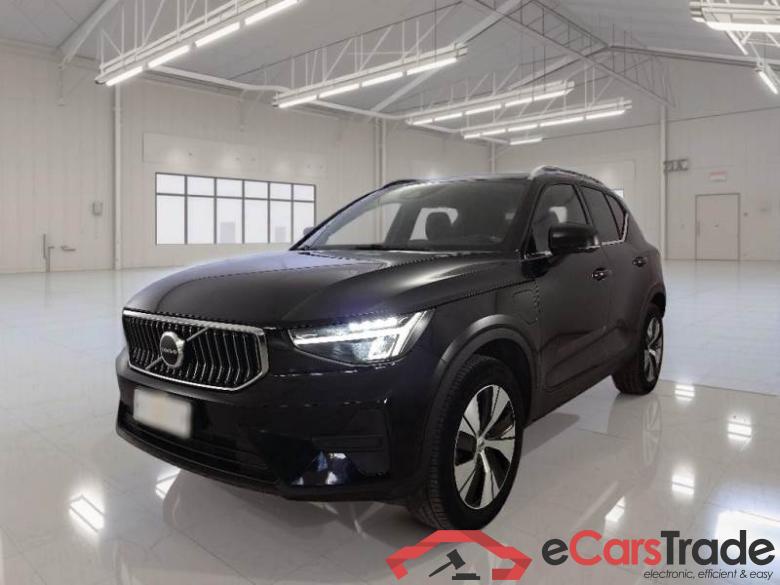 Volvo 11 VOLVO XC40 / 2021 / 5P / SUV T4 RECHARGE PLUG-IN AUTO CORE #1
