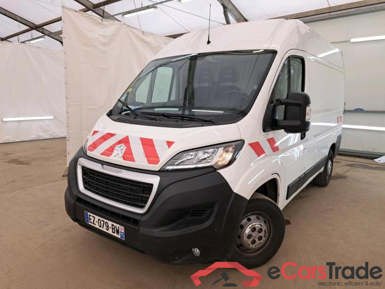 Peugeot 2.0 BLUEHDI 110 PREMIUM PA 333 L1H2 PEUGEOT Boxer VU 4p Fourgon 2.0 BLUEHDI 110 PREMIUM PA 333 L1H2