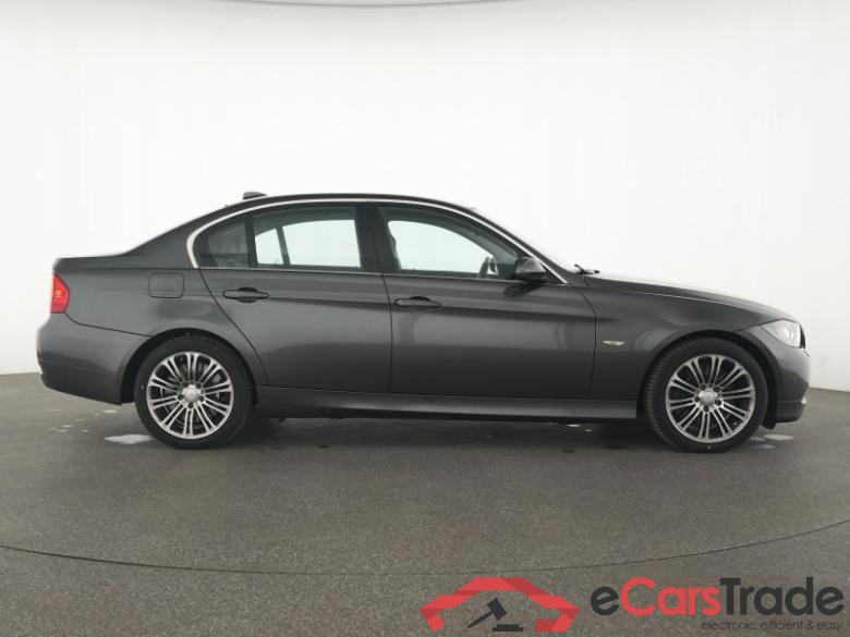 BMW Baureihe 3 (Inzahlungnahme MwSt. nicht ausweisbar) 330 d DPF EU4, xDrive #4