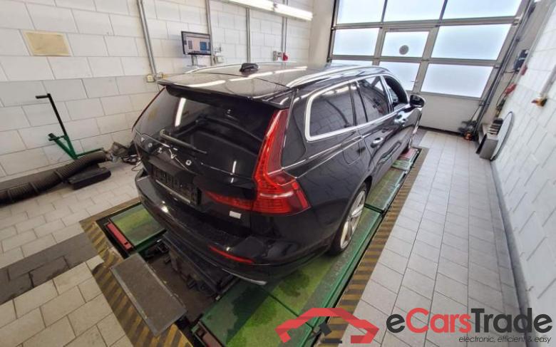 VOLVO V60 Kombi (2018->) DE - Kb5 T6 Twin Engine AWD EU6d, Inscription Plug-In AWD (E6d), 2020 - 2021 #4