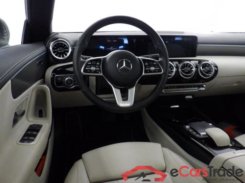 Mercedes CLA 180d SB Aut. Pano LED-Xenon Widescreen Ambient Navi Sport-Leather KeylessGo Klima PDC ... #4