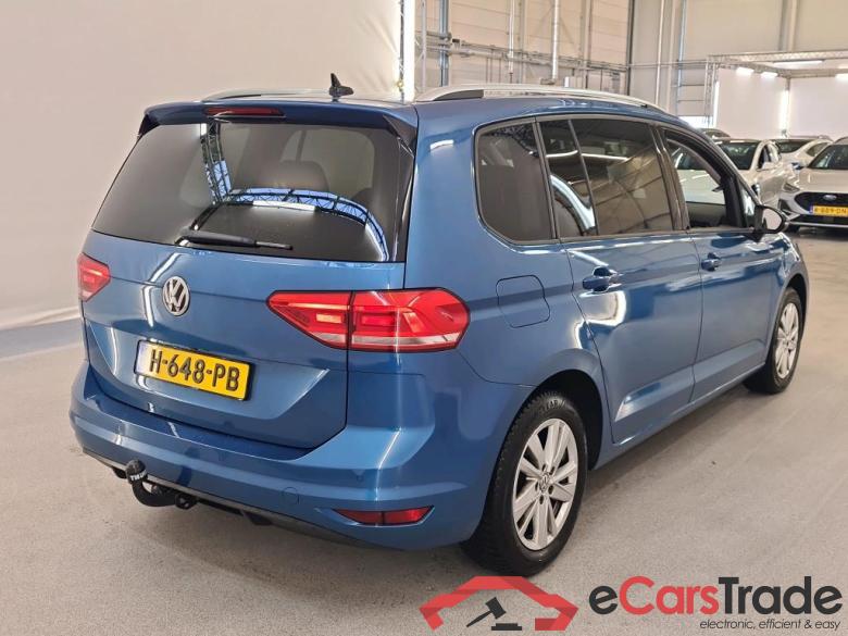 Volkswagen Touran '15 Volkswagen Touran 1.5 TSI DSG 110kW Comfortline Business 5d #2