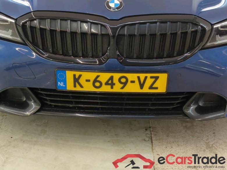 BMW 3 Serie Sedan '18 BMW 3 Serie Sedan 320iA Corporate Executive Sport Shadow Line 4d #5