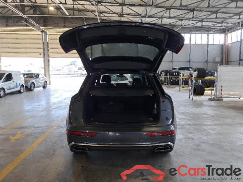 Audi 22 AUDI Q5 / 2020 / 5P / SUV 50 TFSI E S LINE PLUS QUATTRO S TRONIC #5