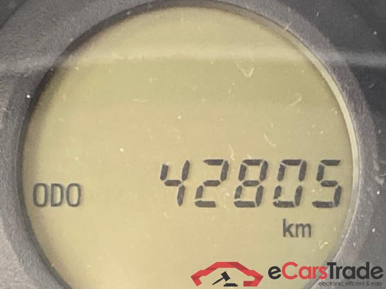 PEUGEOT 108 1.0 e-VTi Allure #4